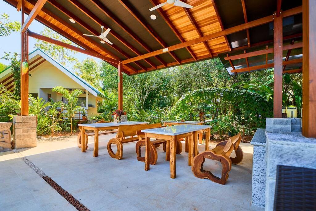 Casa Kristel - Exquisite Villa Getaway Puerto Viejo de Talamanca Ngoại thất bức ảnh