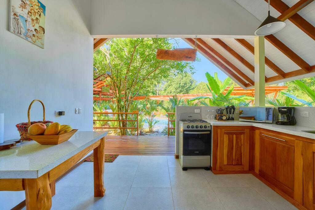 Casa Kristel - Exquisite Villa Getaway Puerto Viejo de Talamanca Ngoại thất bức ảnh