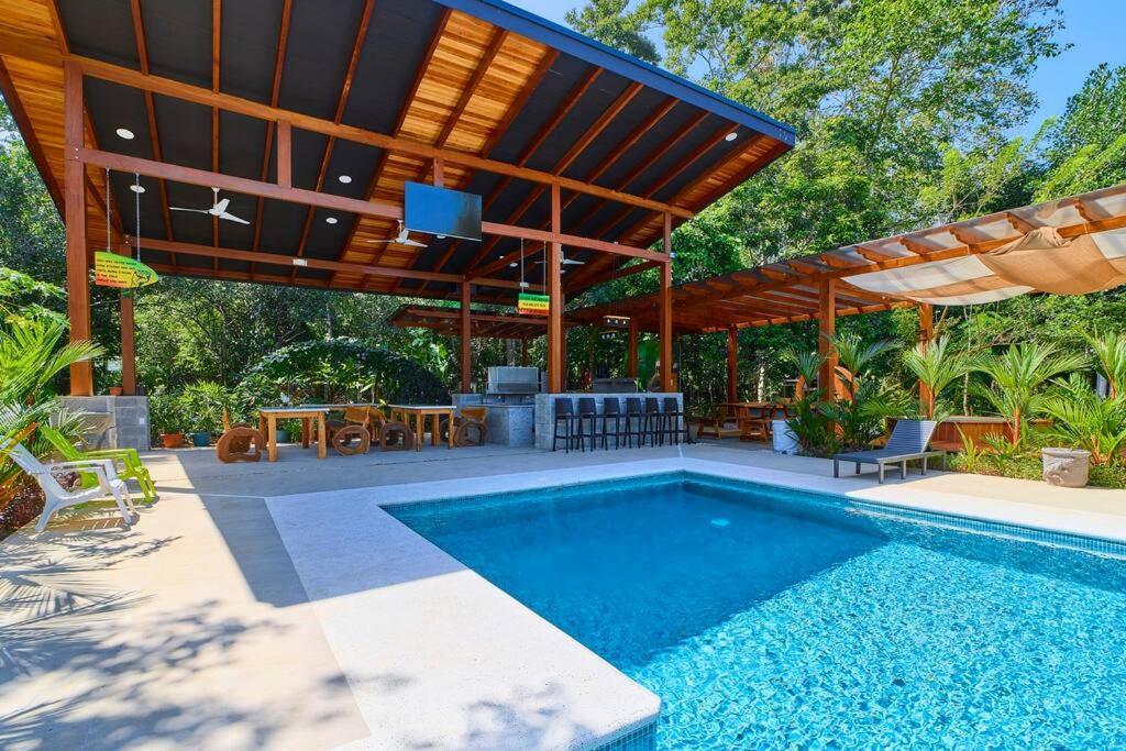 Casa Kristel - Exquisite Villa Getaway Puerto Viejo de Talamanca Ngoại thất bức ảnh