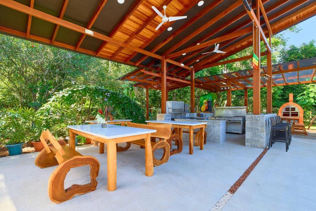 Casa Kristel - Exquisite Villa Getaway Puerto Viejo de Talamanca Ngoại thất bức ảnh